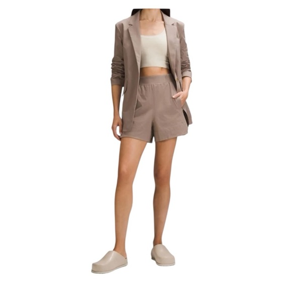 NWT Lululemon Relaxed-Fit Twill Blazer Taupetastic, Size Small - Picture 1 of 7